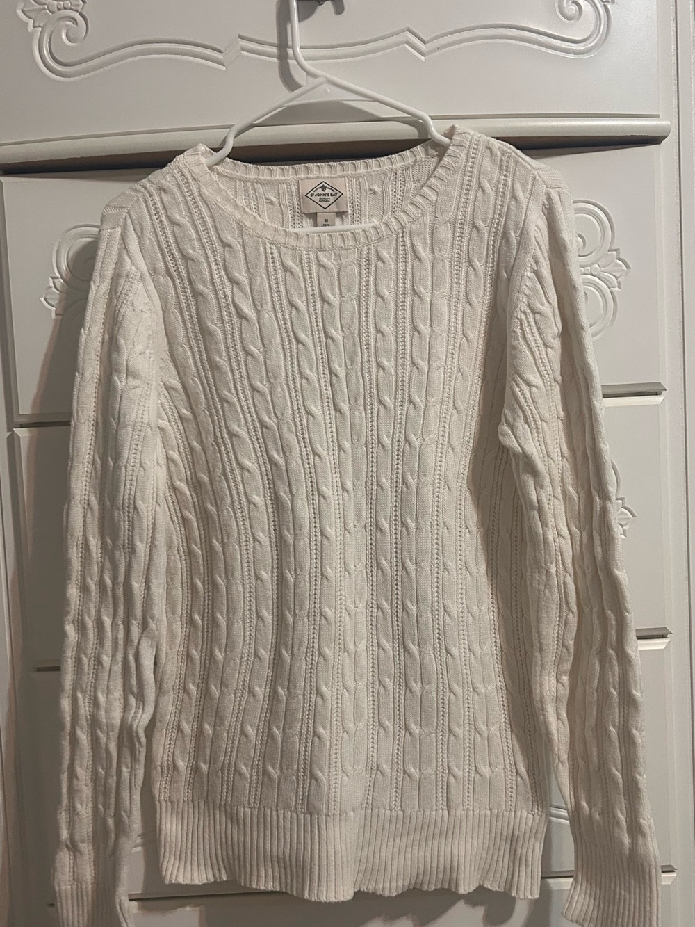 St. John's Bay Cream Cable-Knit Crewneck Sweater Size M